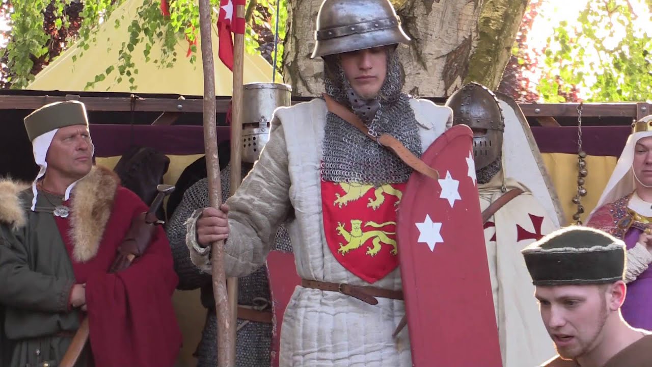Historische Modenschau / Anno 1150-1250