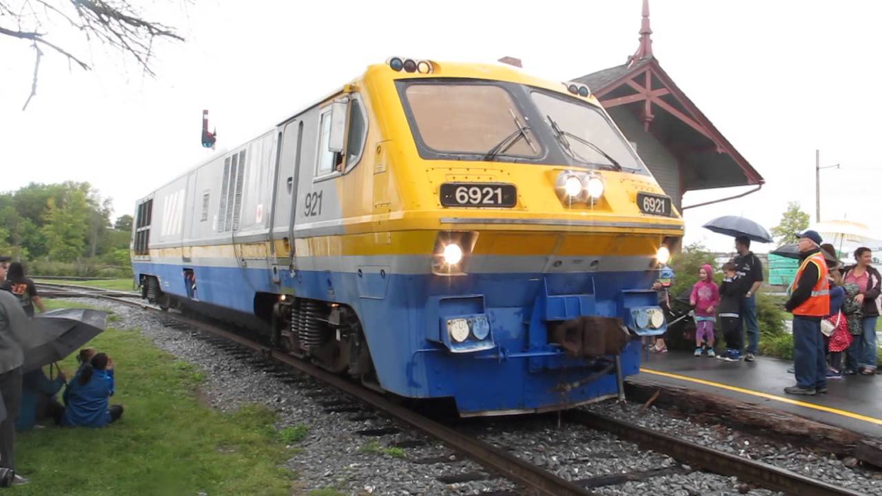 LRC VIA rail 6921
