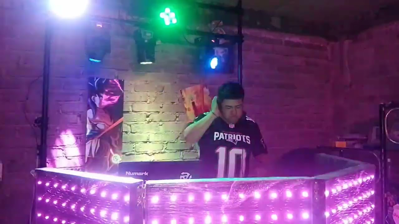 14 aniversario DJ Erik Mendieta Sesión mix live parte 2 High Energy,new beat ,uc,80s 