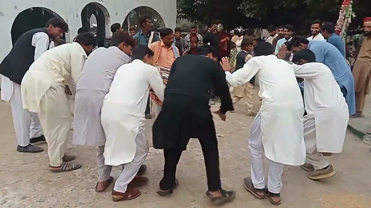 میلہ بابا ملک شاہ بخاری مقبول پور گوجرہ348(4)