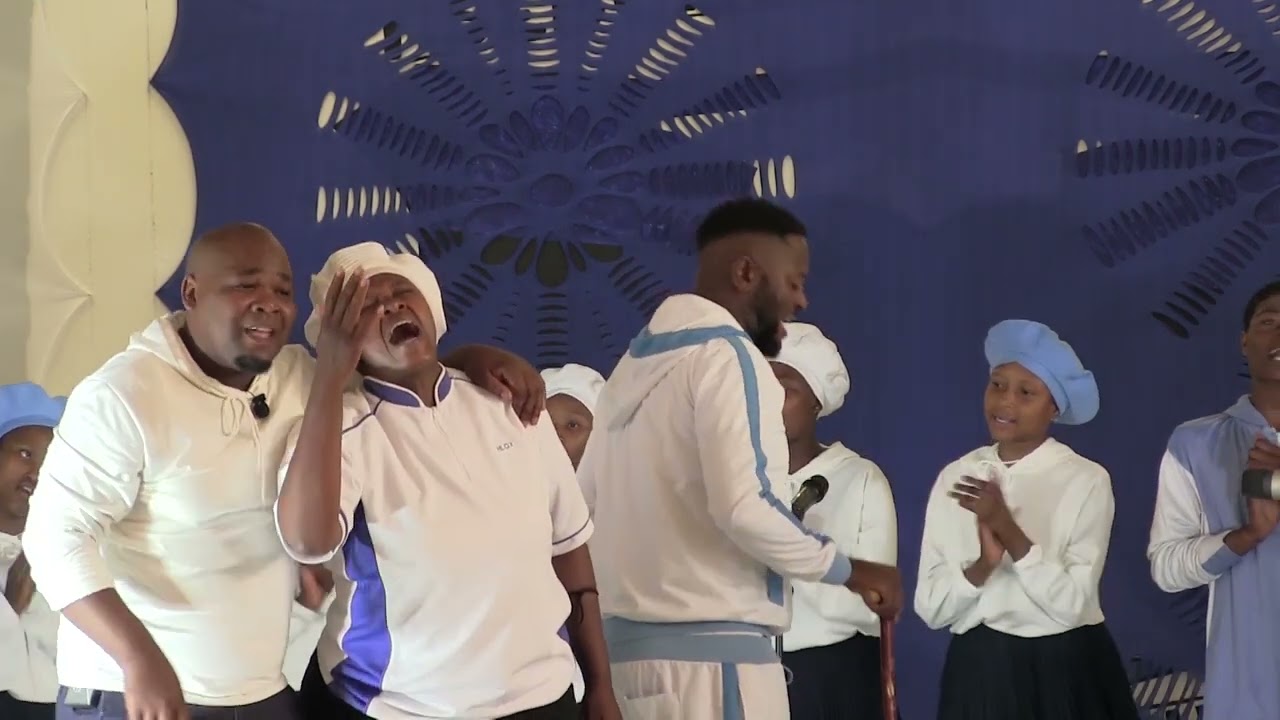 TSENTLE HAKENA TSONA - HLOMPHO YA BAKRESTE