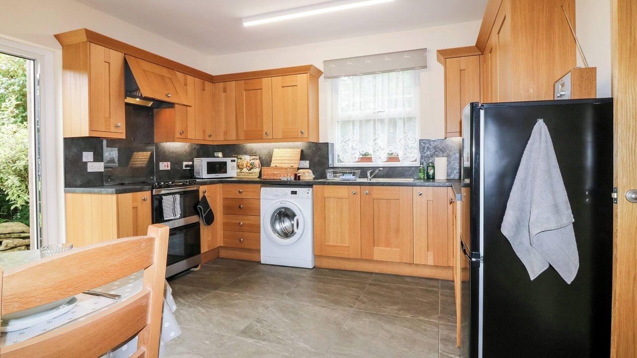 Katmoget Cottage, Cupar, United Kingdom | Travel With Kiara