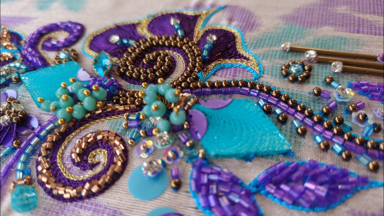 💜Brooches work blouse designed by Priya vicky creators 🩵#brooches#aariembroidery #trendy
