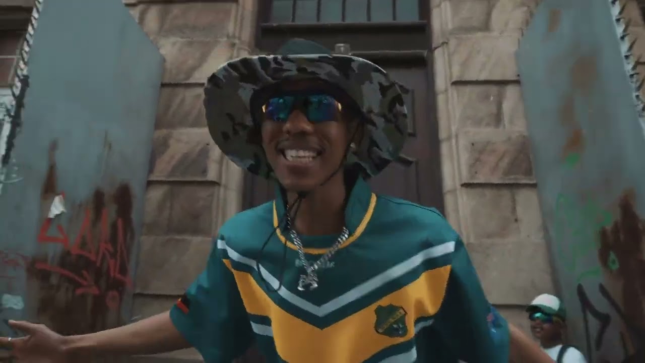 @Audio_Simz & @umntungwambulazimusic- EDROBHENI (feat. @fluxcbenzo6234 & @Sastii_sa_.