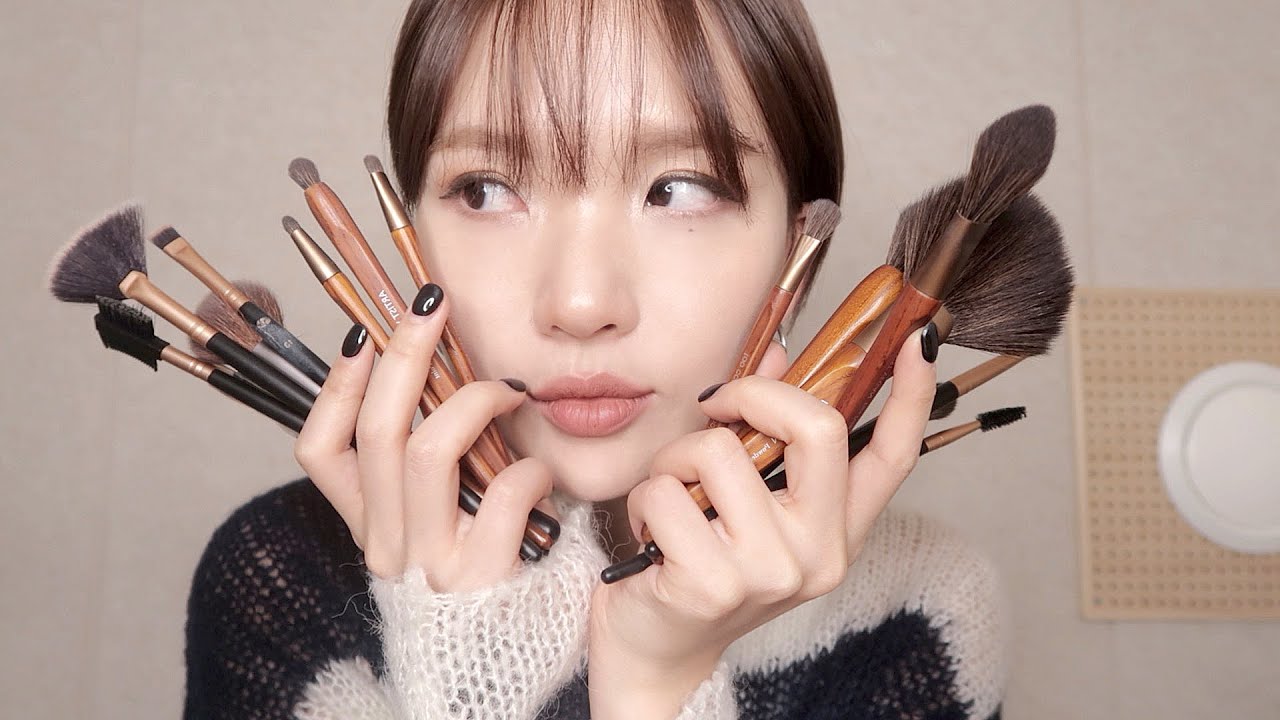 ASMR | 다양한 브러쉬로 카메라 브러싱 & 입소리 (후시녹음)