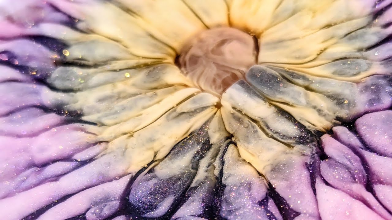 🏵️ Majestic Beauty in a Square with a Surprise New Resin!