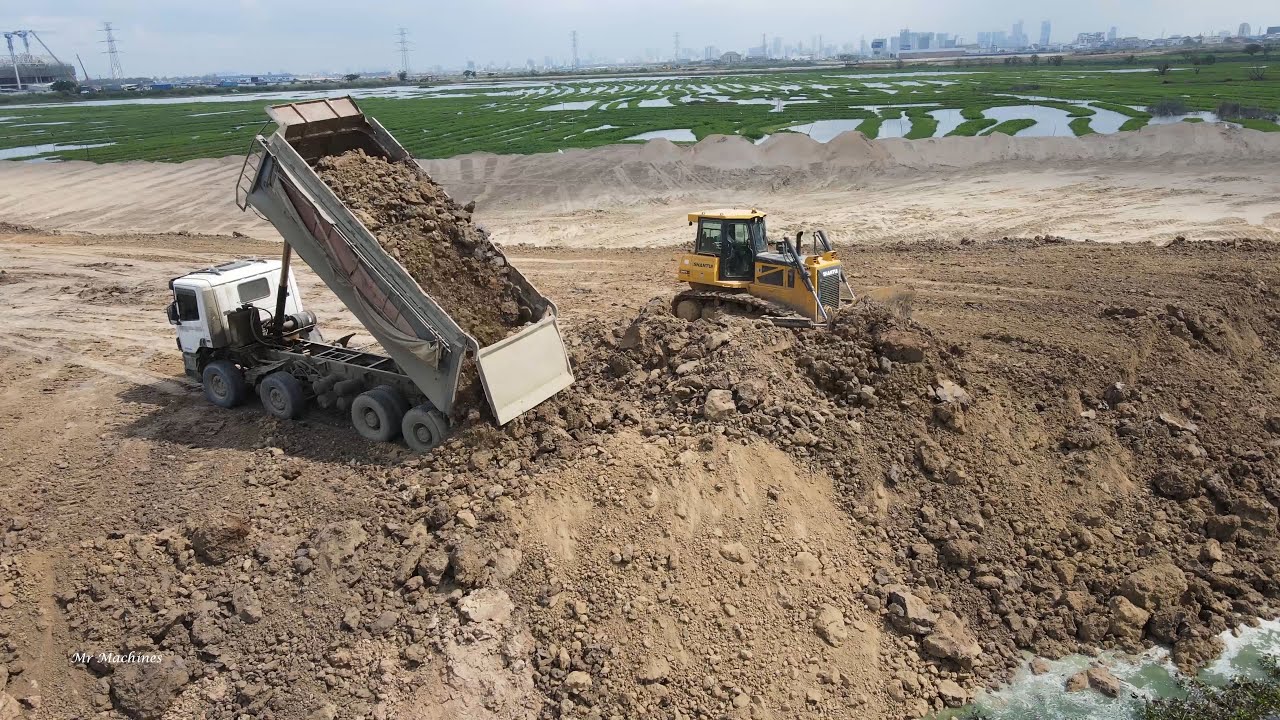 Best Great Dozer Construction Equipment Pushing Dirt Filling Huge Land and Dump Truck Unloading Dirt