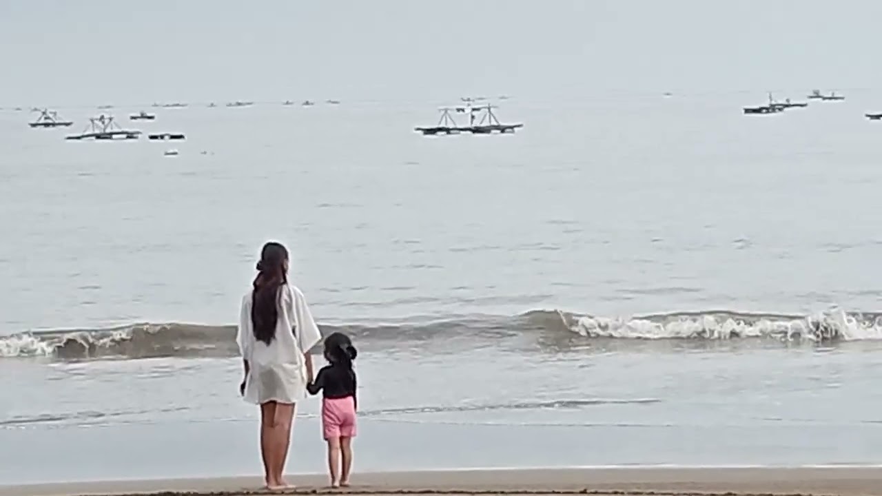 Suasana indah pantai GEMAH sore hari setelah diguyur hujan rintik-rintik menjelang bulan puasa 2026