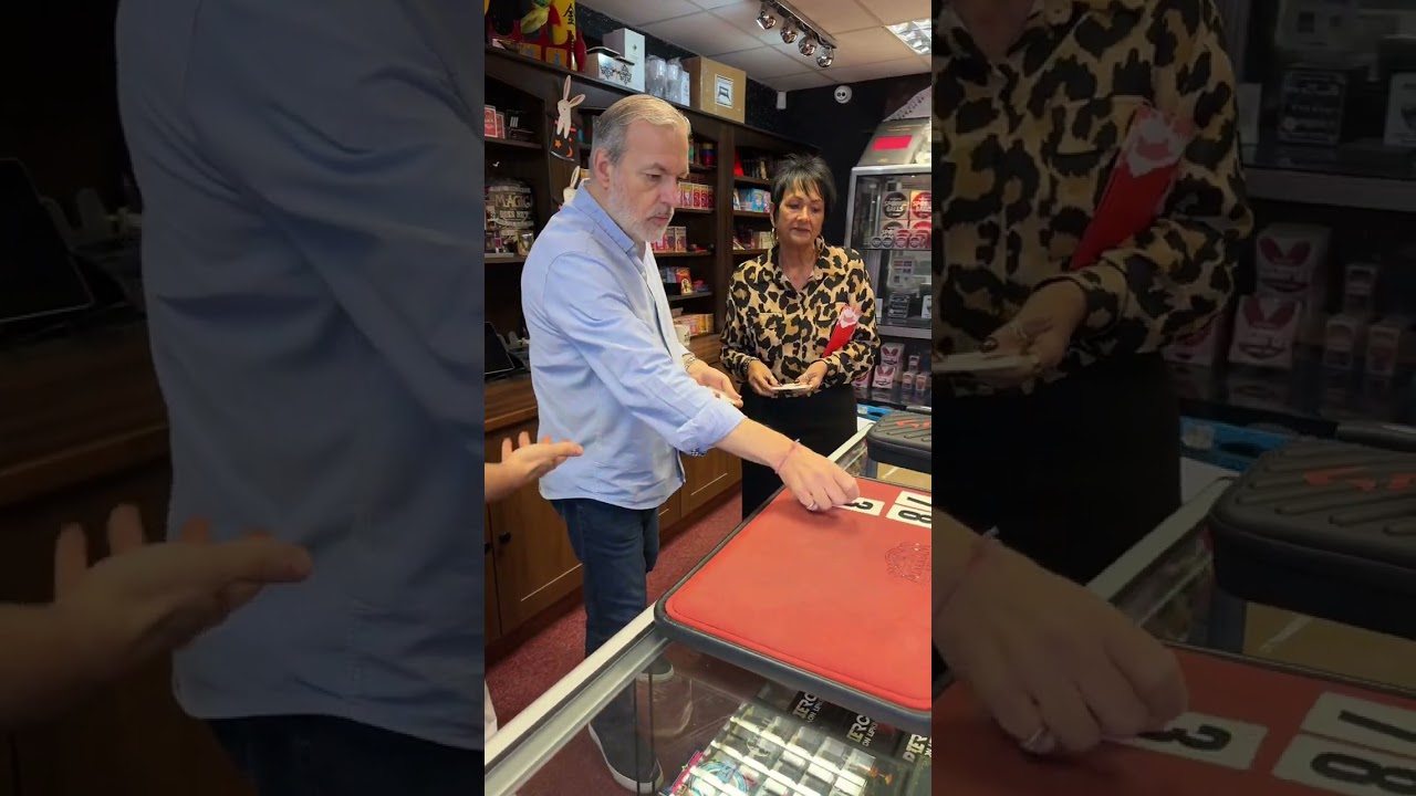 Chinese Choice by John Archer is SUCH a fun Trick! Easy to do and comes in 2 sizes BIG and SMALL! 🔥