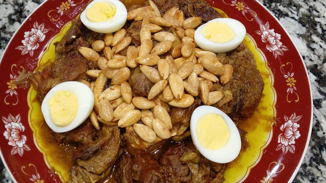 طنجية جميع اسرارها خاترة ومعلكة على حقها وطريقها 👌