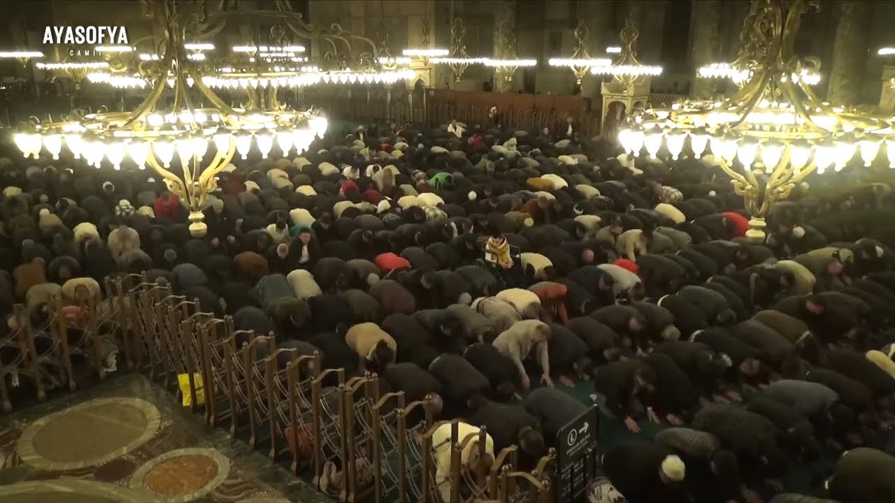 Ayasofya'da Kadir Gecesi Enderun Teravihi | İmam Ali Erbaş