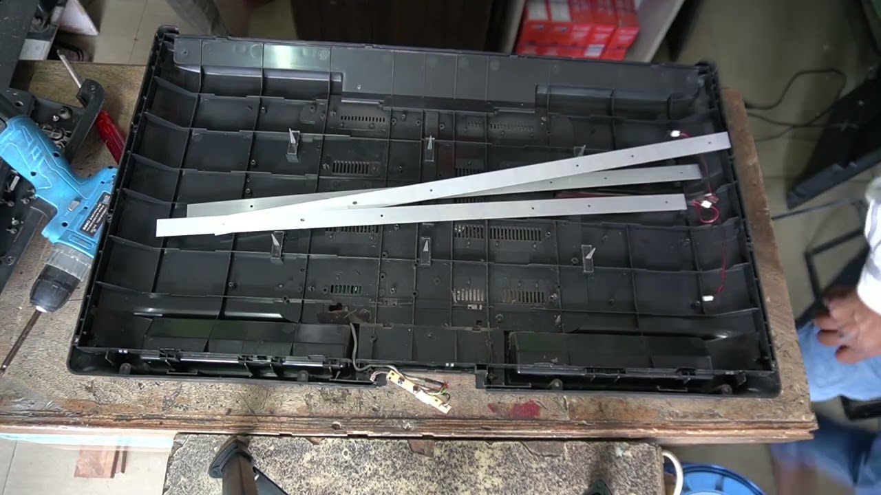 Videocon TV mein backlight kaise dale dekhe full video \\NO picture 32 inch TV