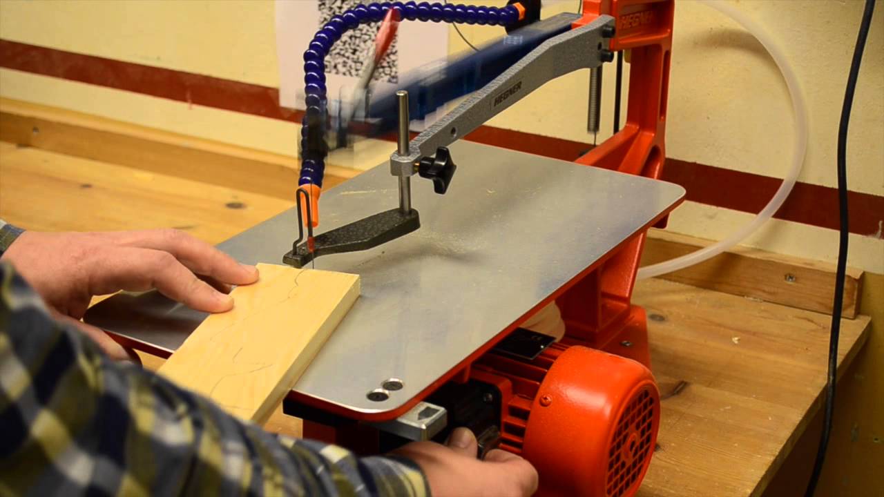 Använda maskinkontursåg Hegner