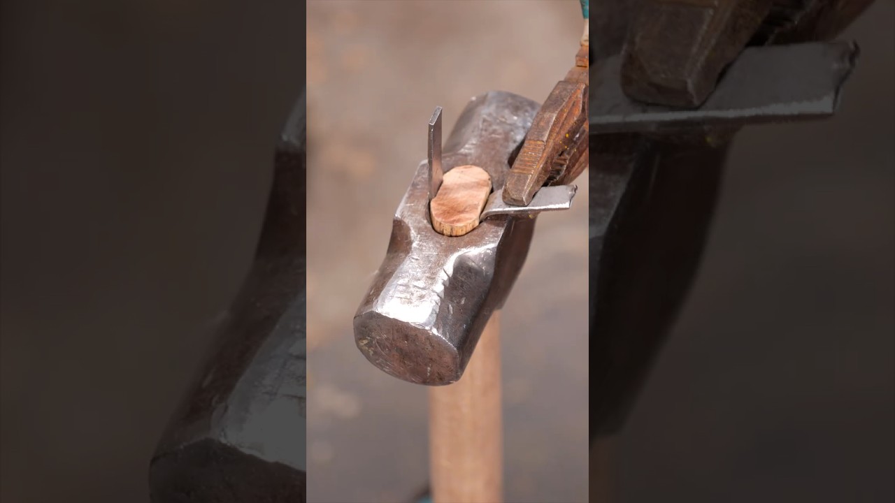 This Hammer Will NEVER Come Loose (Genius Handle Trick) #ToolHack #DIY