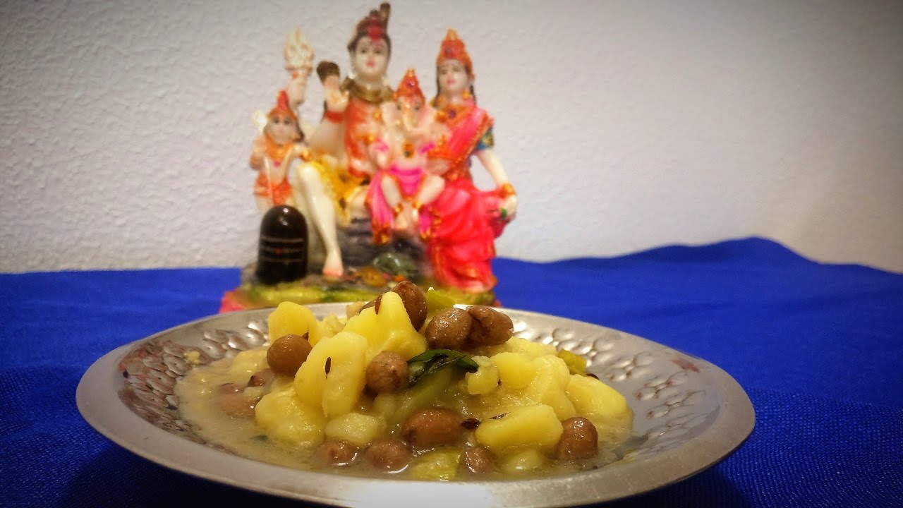 Vrat Wali Aloo Sabzi | Indian Potato Curry with Peanuts | Fasting Recipe | Maha Shivaratri Special