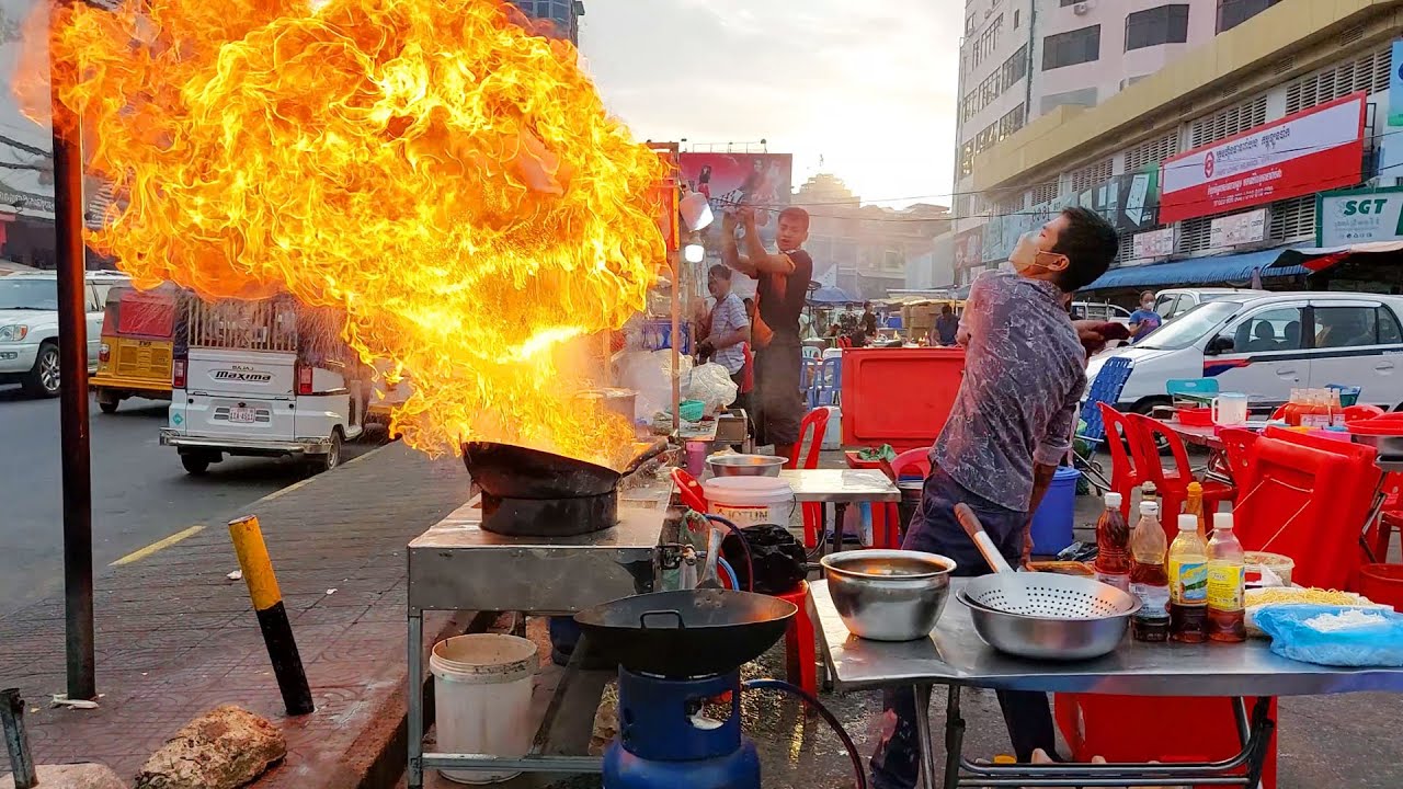 Amazing Wok Skills in Cambodia ! Best Egg Fried Rice & Noodles, Super Speed Cooking, Street Food