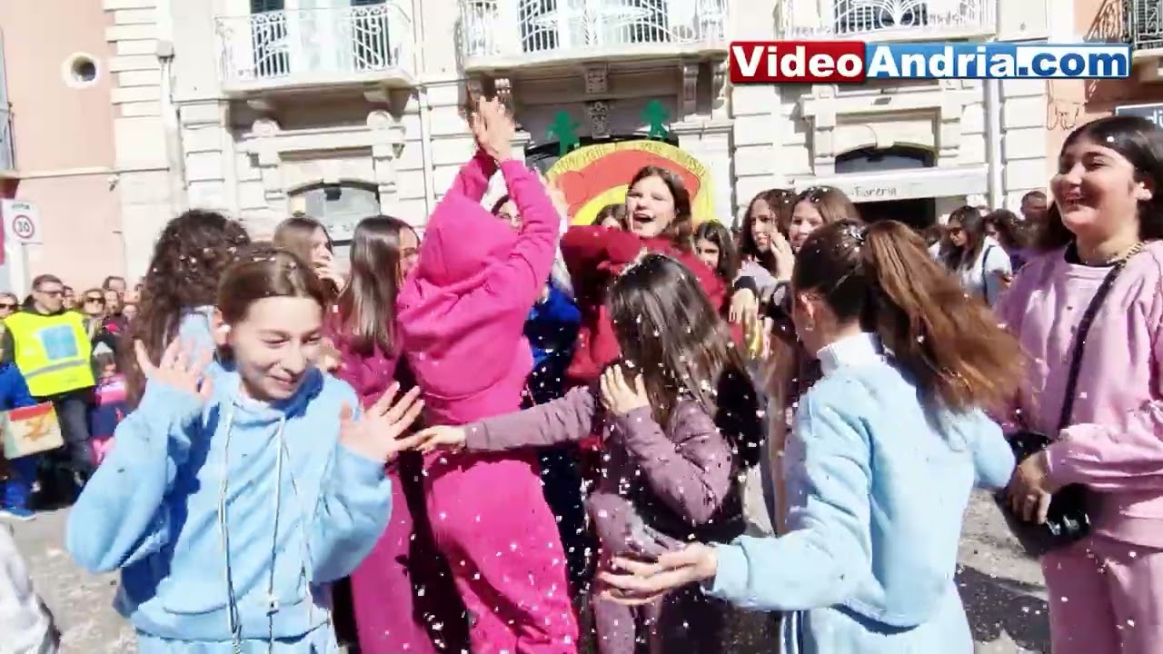 Andria: foto e video della sfilata di Carnevale 2026