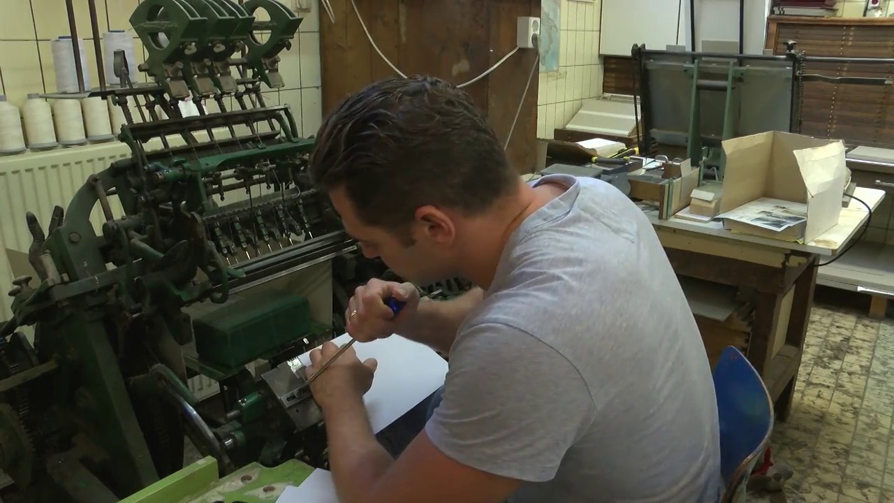 Oude beroepen in de moderne samenleving, de boekbinder.