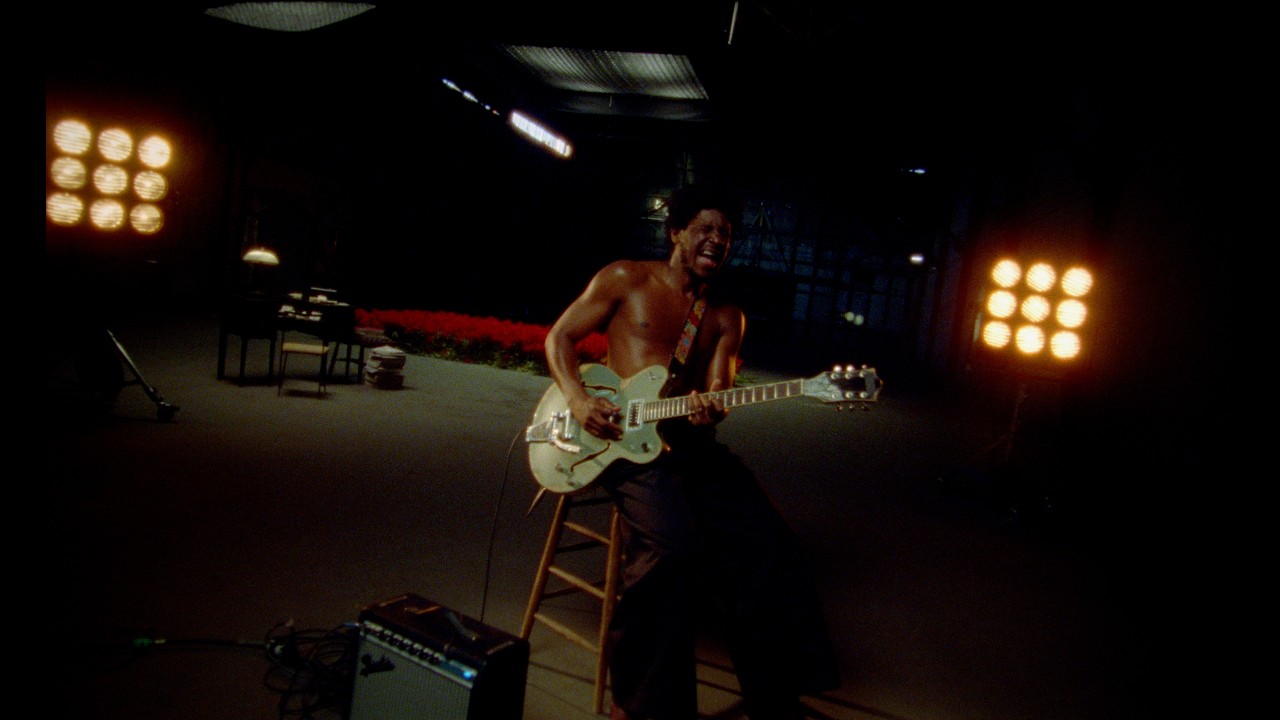 Labrinth - The Living (Official Video)