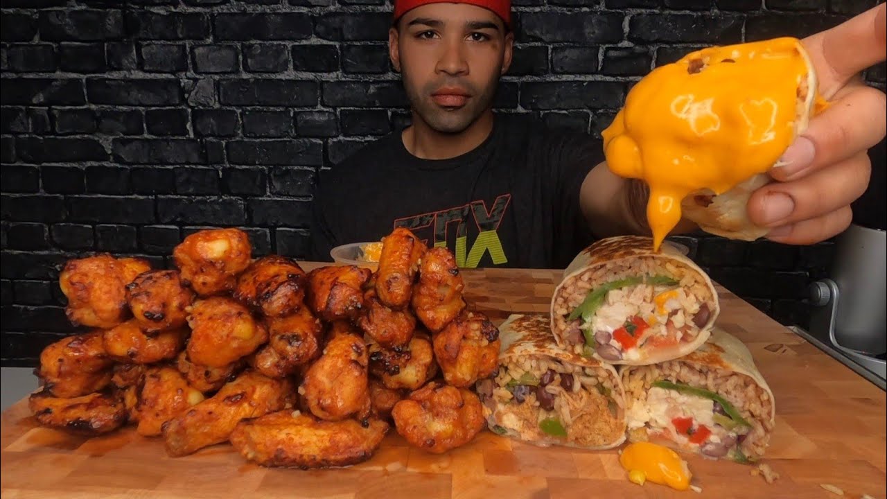 (ASMR) BURRITOS WITH CHEESE SAUCE + CHICKEN WINGS MUKBANG