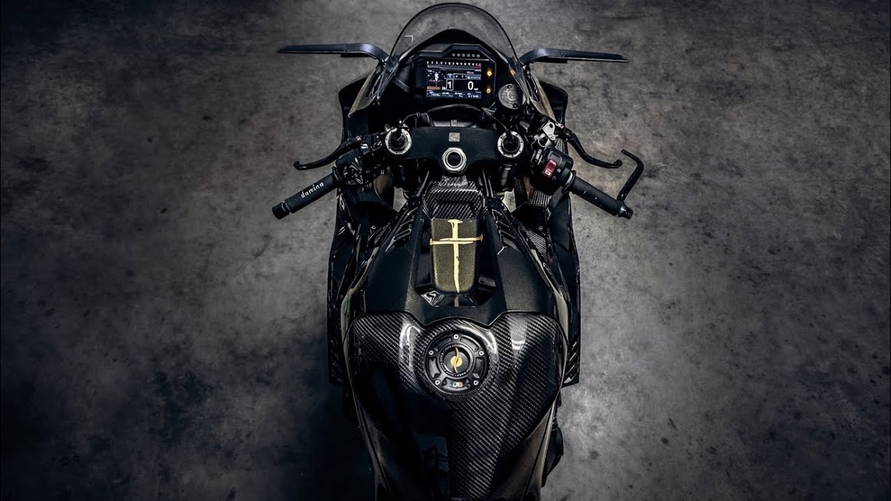 Представляю свой кастомный Fireblade RR-R SP стоимостью 60 000 долларов.