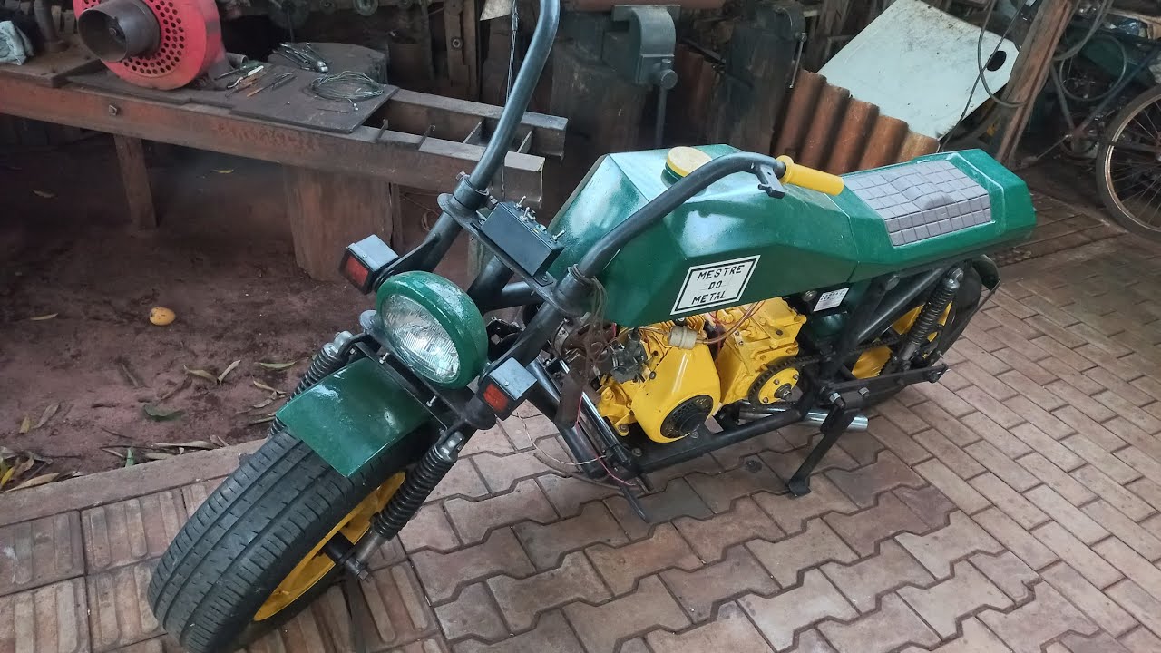 Moto caseira insana. 