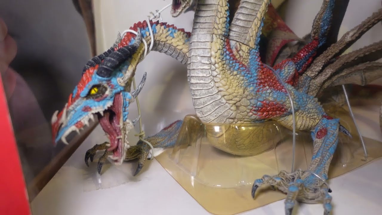 Dragon Hytra Mcfarelane 2007