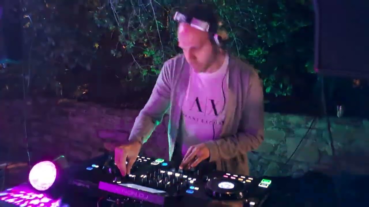 DJ Crescendo - Wedding Party Music Amalfi Coast Campania Italy