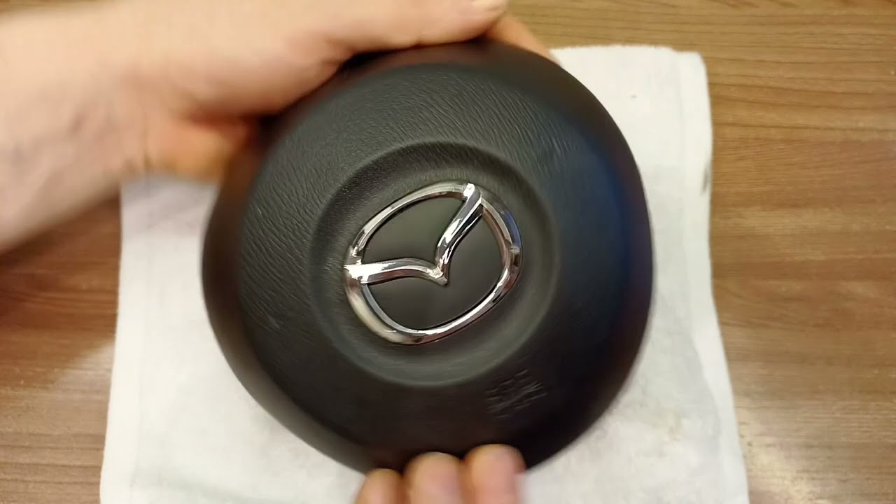 Замена эмблемы в подушке безопасности Mazda 3 bm, bn, cx5.