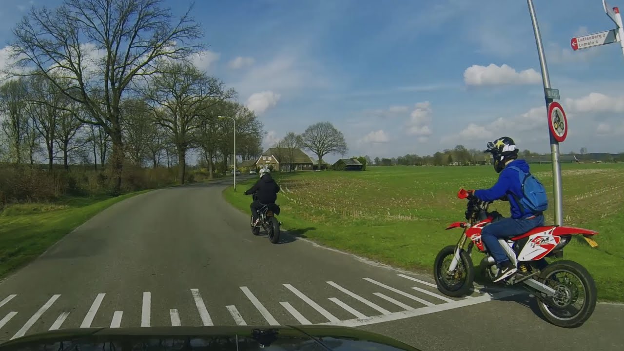 Honda HM vs Derbi 80cc MHR Team Yasuni R4