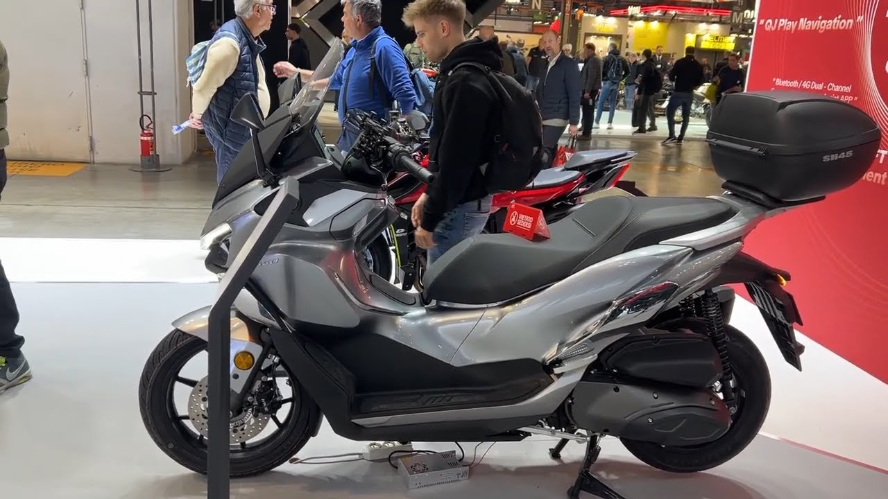 2026 QJMotor Fort 350 EVO Walkaround | EICMA 2025 The Most Loaded Maxi-Scooter for 2026!