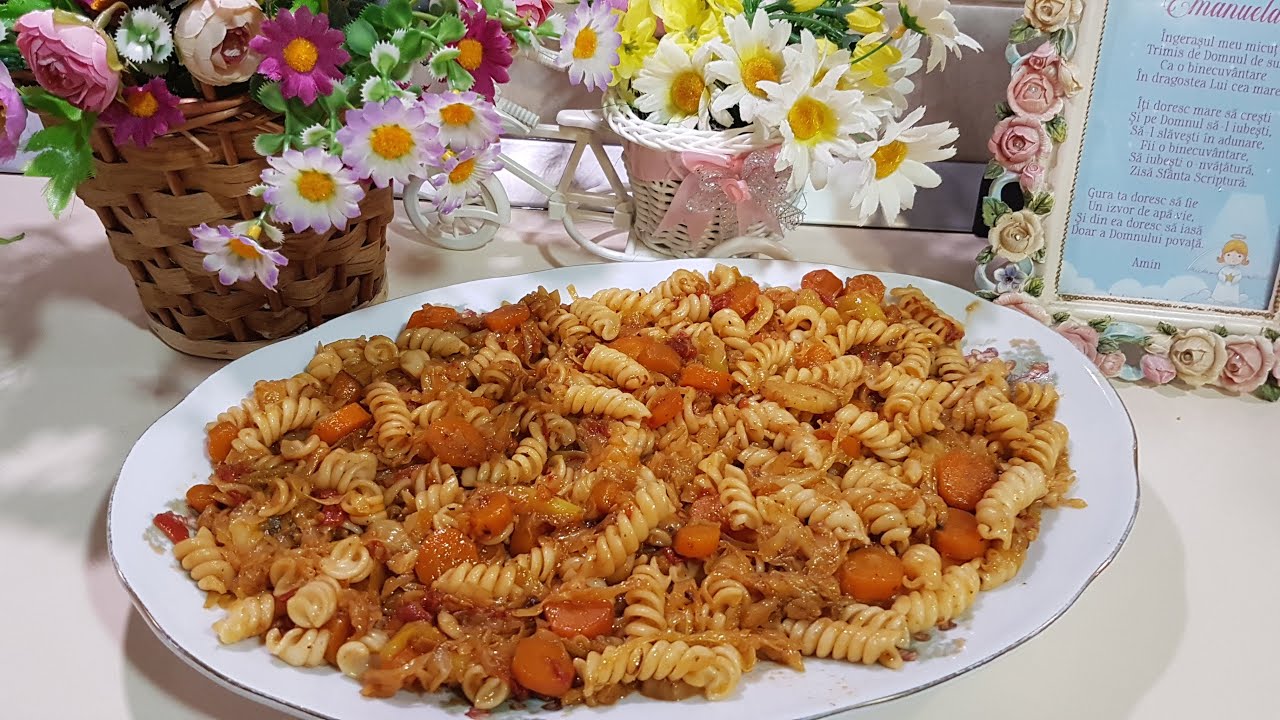 Varză Dulce Călită cu Paste Spirale de la Bunica | Varza Călită cu Paste Delicioase făcute de Buni