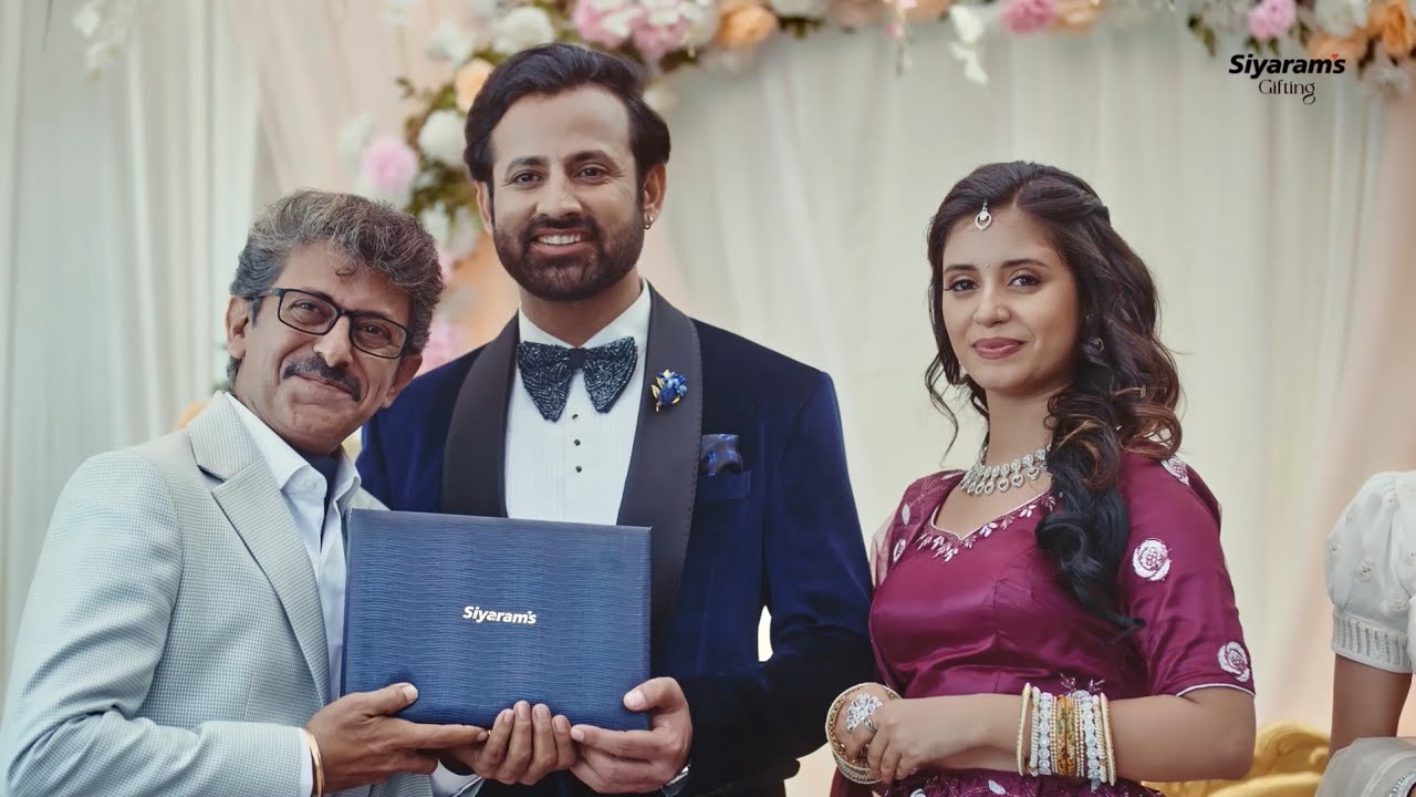 The Perfect Wedding Gift? The Timeless Siyaram's Gift Box