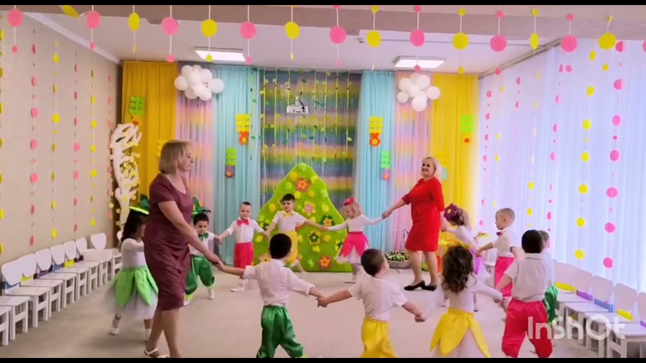 Вихід МОЛОДША група на весняне свято