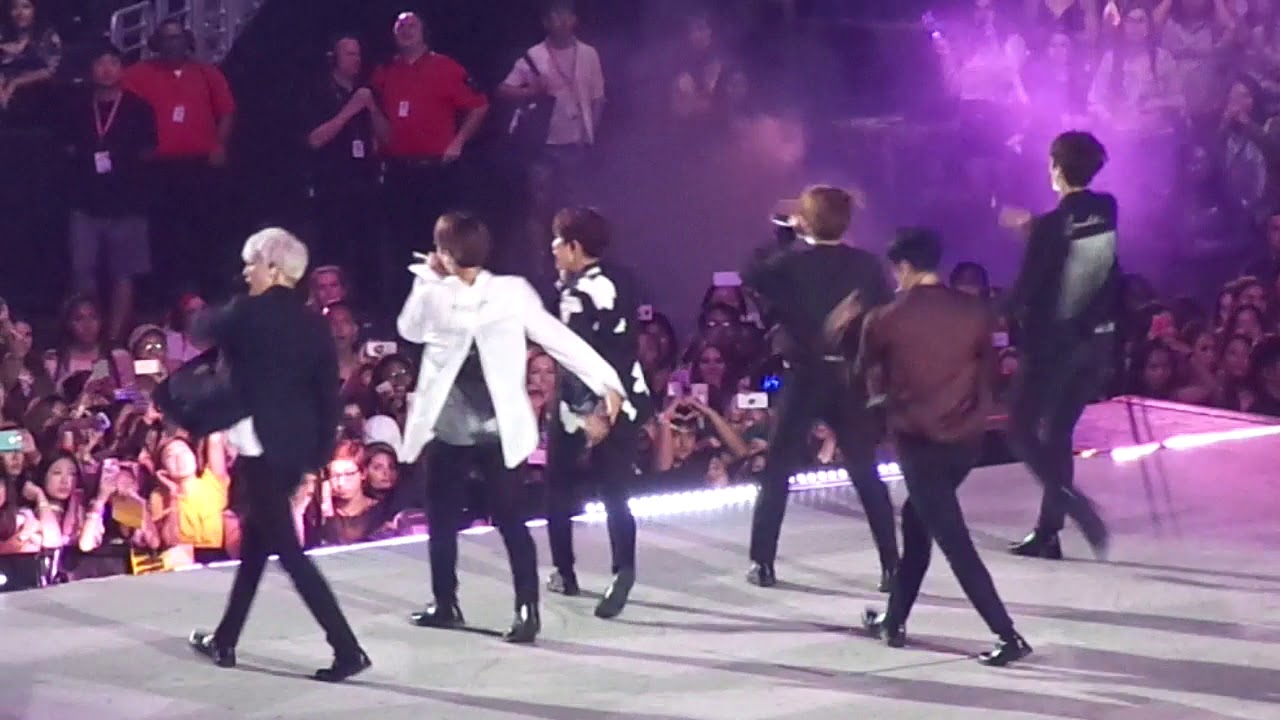 Astro - Baby at KCON LA 2017 (fancam)