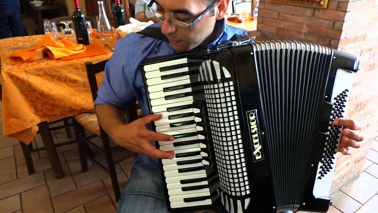 Romagna e Sangiovese Fisarmonica - Musica di Raoul Casadei