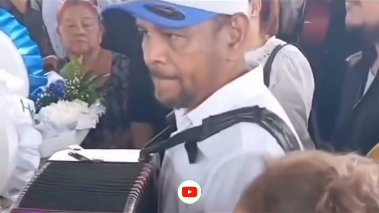 HERMINIO ROJAS DESPIDIENDO A SU GRAN AMIGO MINO MARÍN