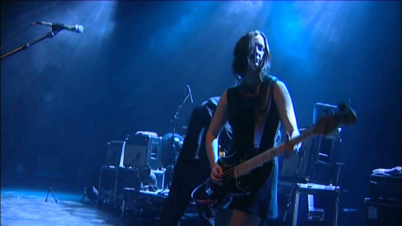 The Wedding Present - Don't Talk, Just Kiss  (  Live at London Shepherds Bush Empire 2005)