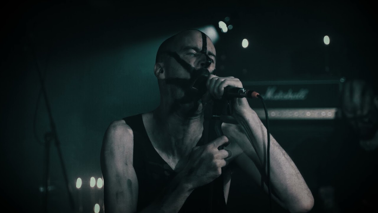 HORRESQUE Live & Uncut - Chasms Live Set | Metal Injection