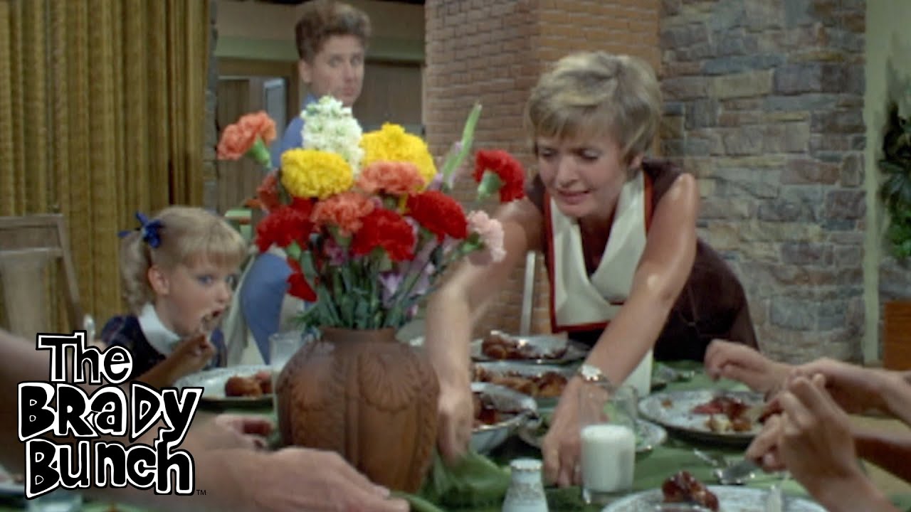 Carol's Favorite Vase Leaks All Over the Table!