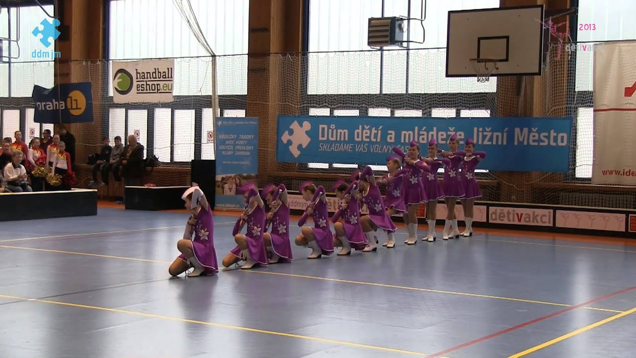 7. 4. 2013 - Děti v akci / 07 / Mažoretky Stars Mělník / Everytime