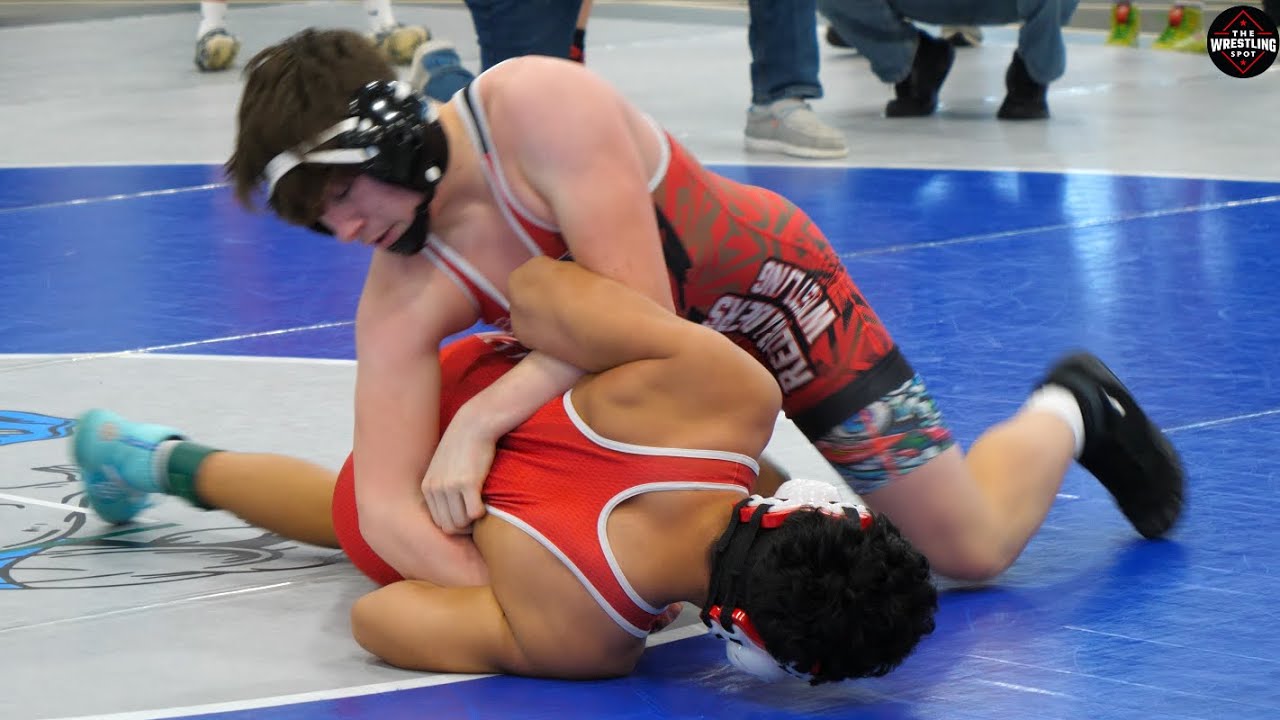 Nathaniel Olivares of Team 312 [G] v. Alexander Vega of Red Raiders Wrestling Team [R] (148)