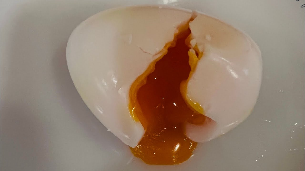 Half boil egg #breakfast #food #cooking #recipe #egg #duck #duckegg 