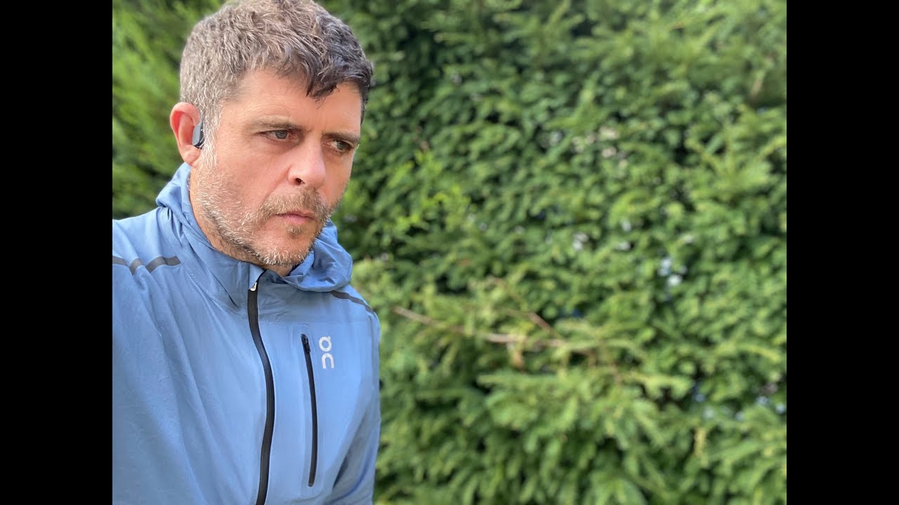 Run 1km repeats training for London Marathon 2026.