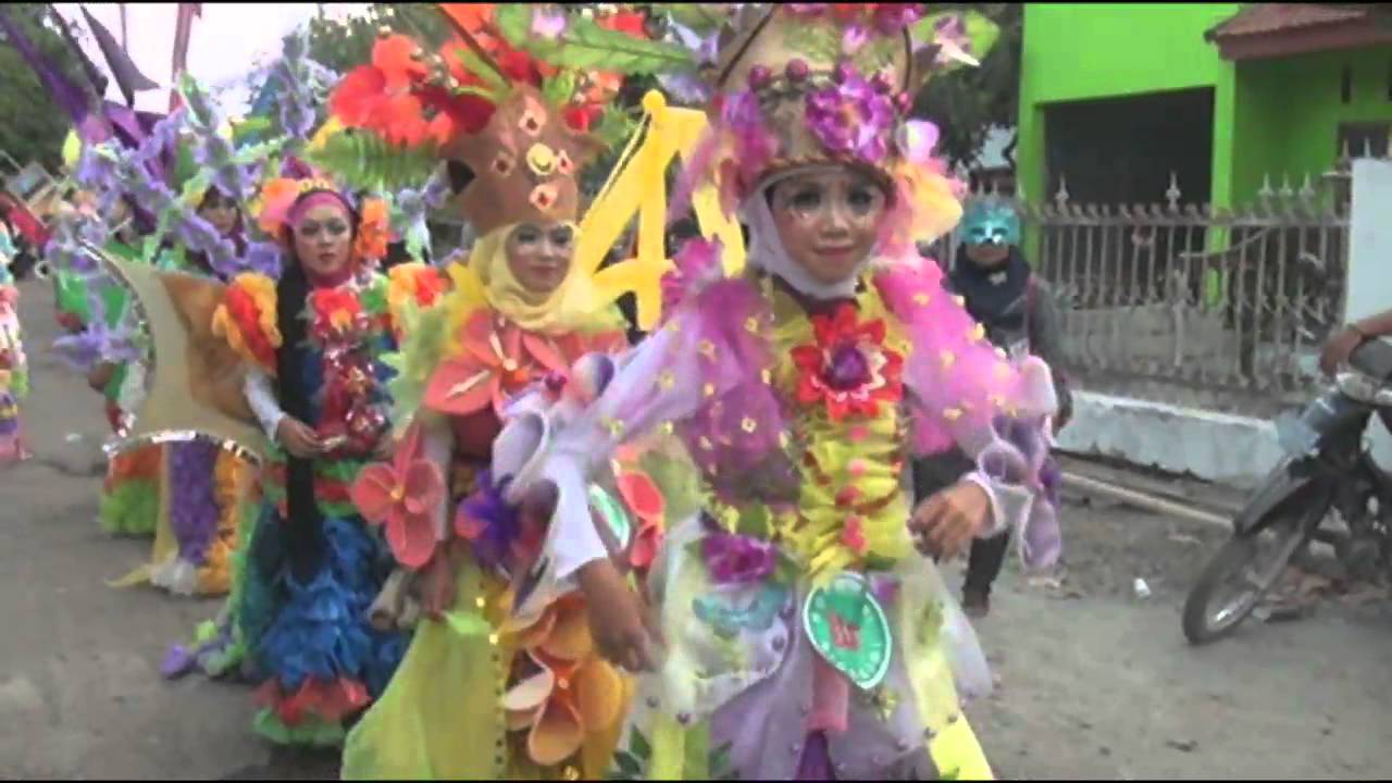 Aladin Fashion Marching Band (Wuluhan Carnival) HD