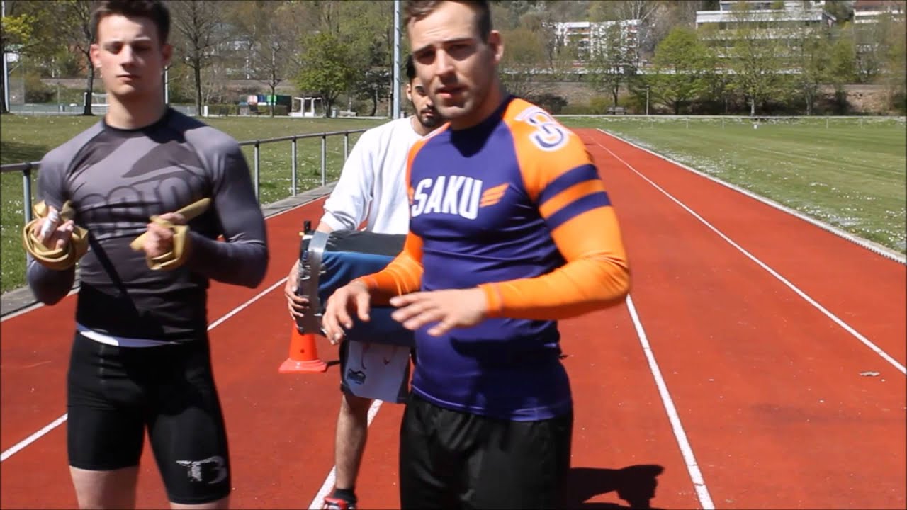 Kickbox Workout mit Kintex Fintessband