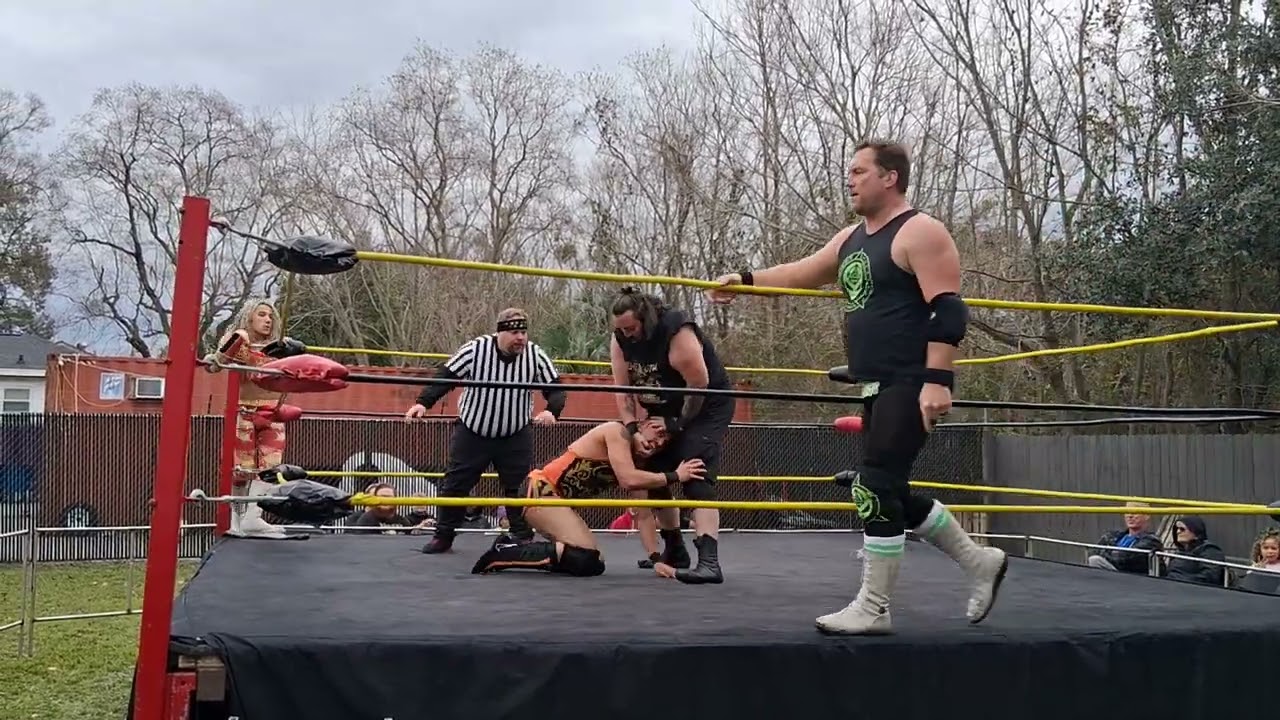 Jesse Dragonheart & Ares Perez vs Juice & Big Bad Behemoth