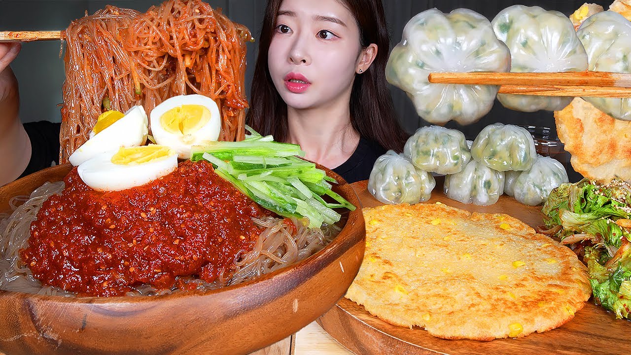 ASMR MUKBANG | Острая холодная лапша Bibim 🥵 Картофельные блинчики, пельмени и кимчи