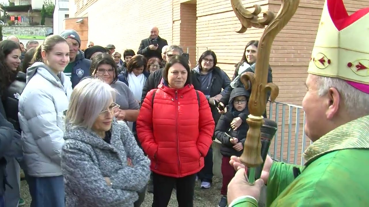Pila ai Piani, nuovo campanile per la chiesa parrocchiale: inaugurazione con il Vescovo