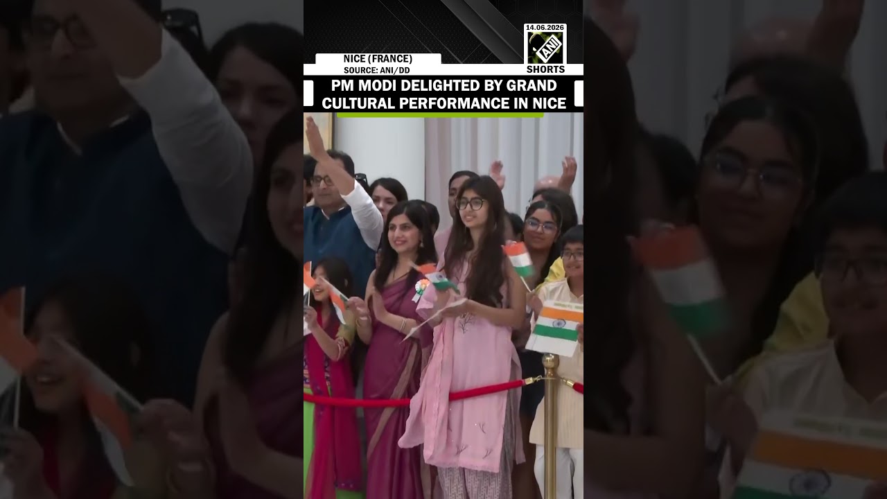 PM Modi Enjoys Spectacular Display of cultural performance in Nice, France | G7 Meeting